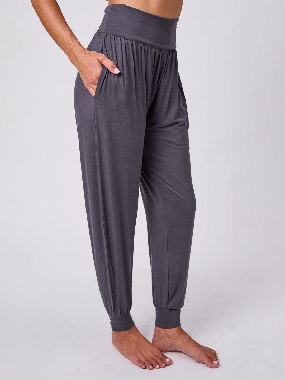 Nomad Relax Pant - Charcoal