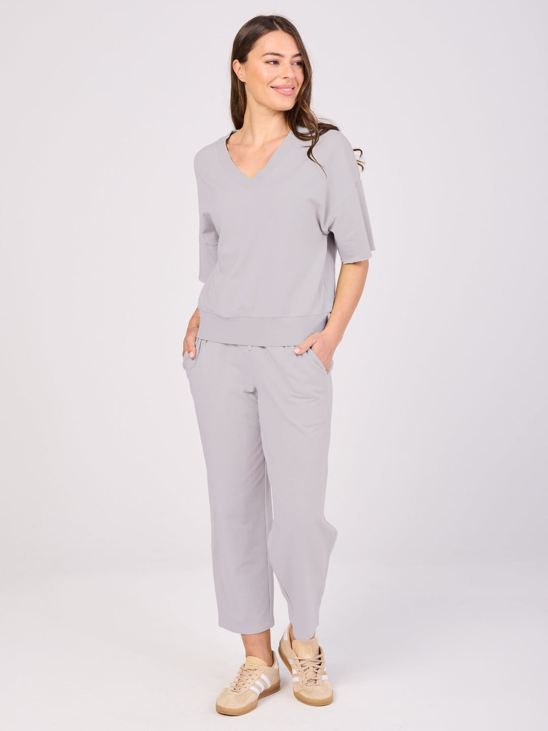 V neck Sweat  - Paloma