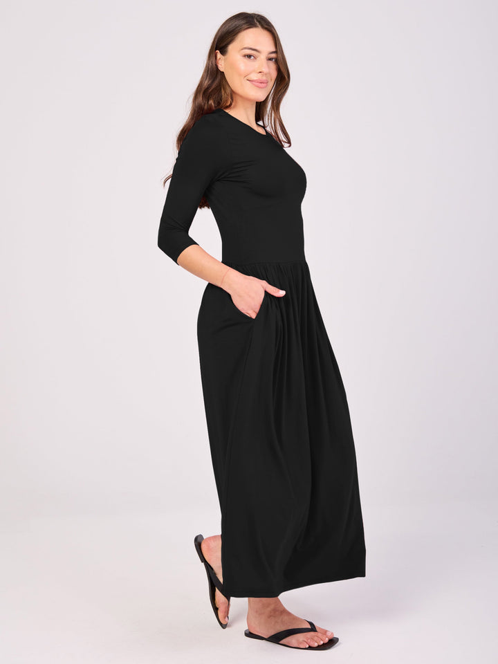 7/8 Sleeve Essential Maxi Dress  Black