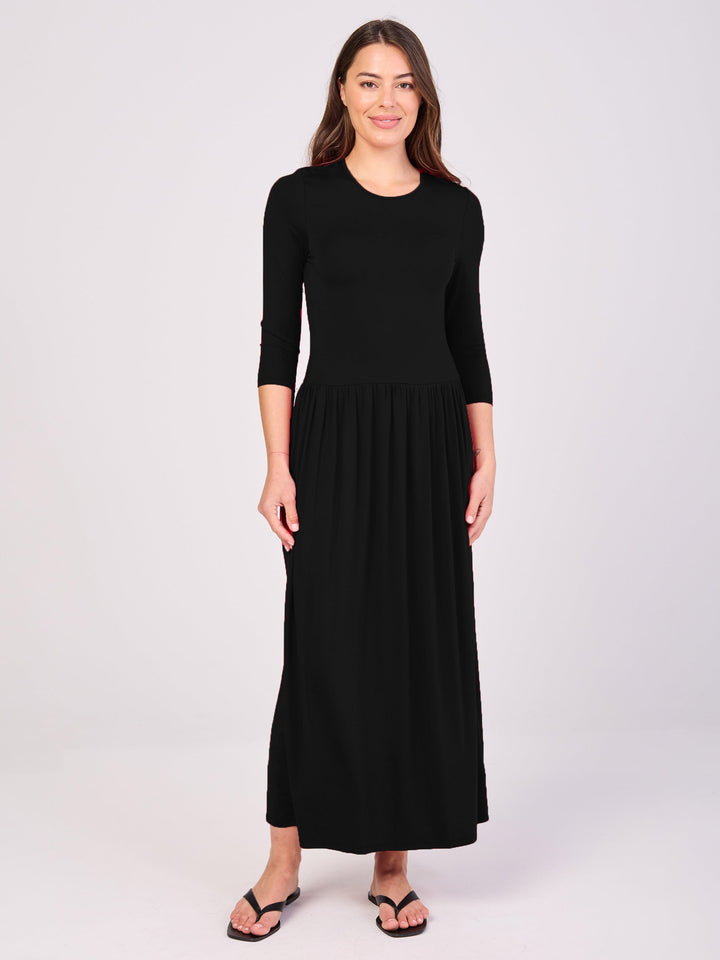 7/8 Sleeve Essential Maxi Dress  Black