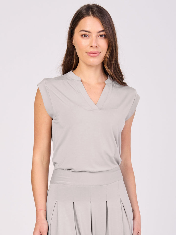 Nero Placket Tee- Paloma