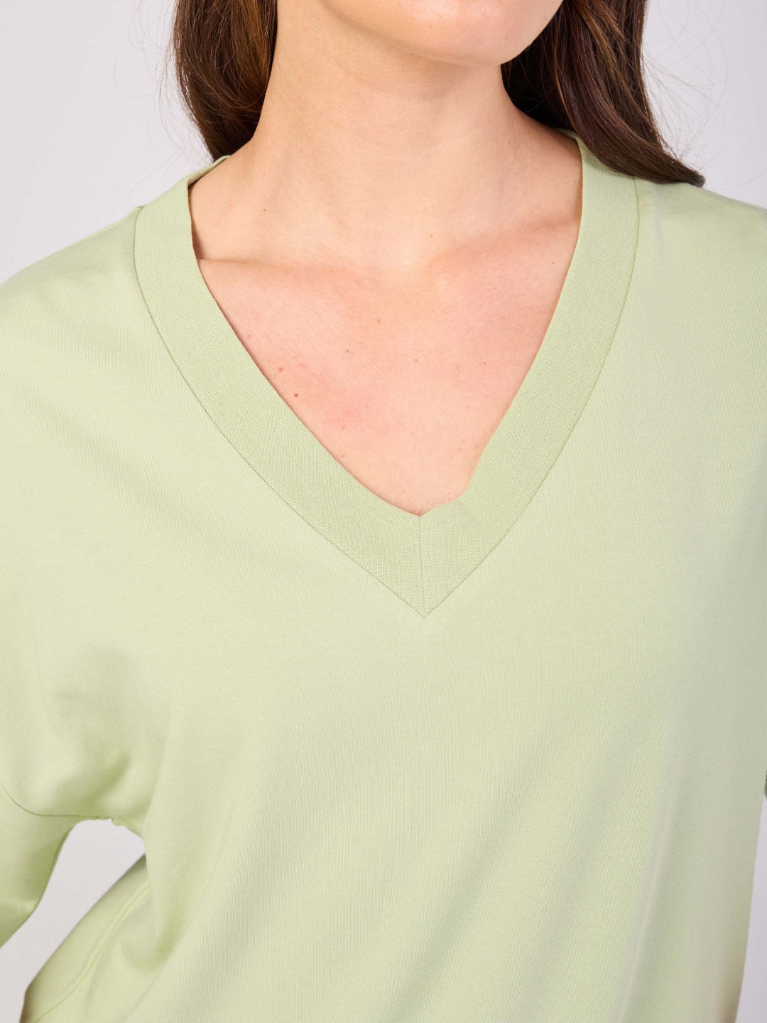 V Neck Sweat  - Matcha Green