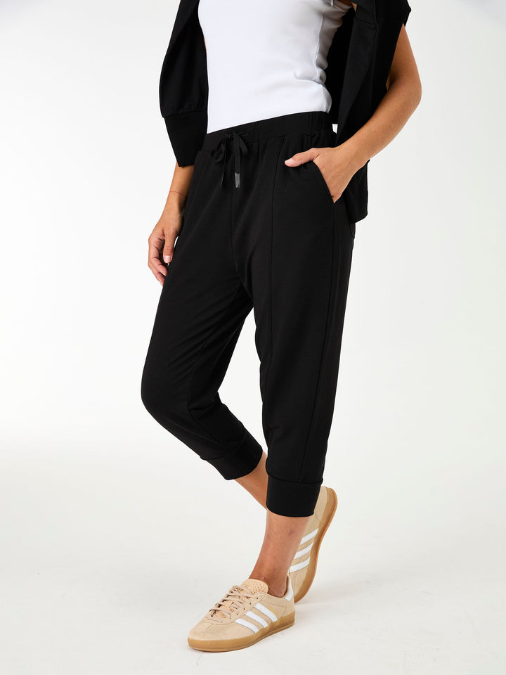 Breeze French Terry Cropped Jogger - Black