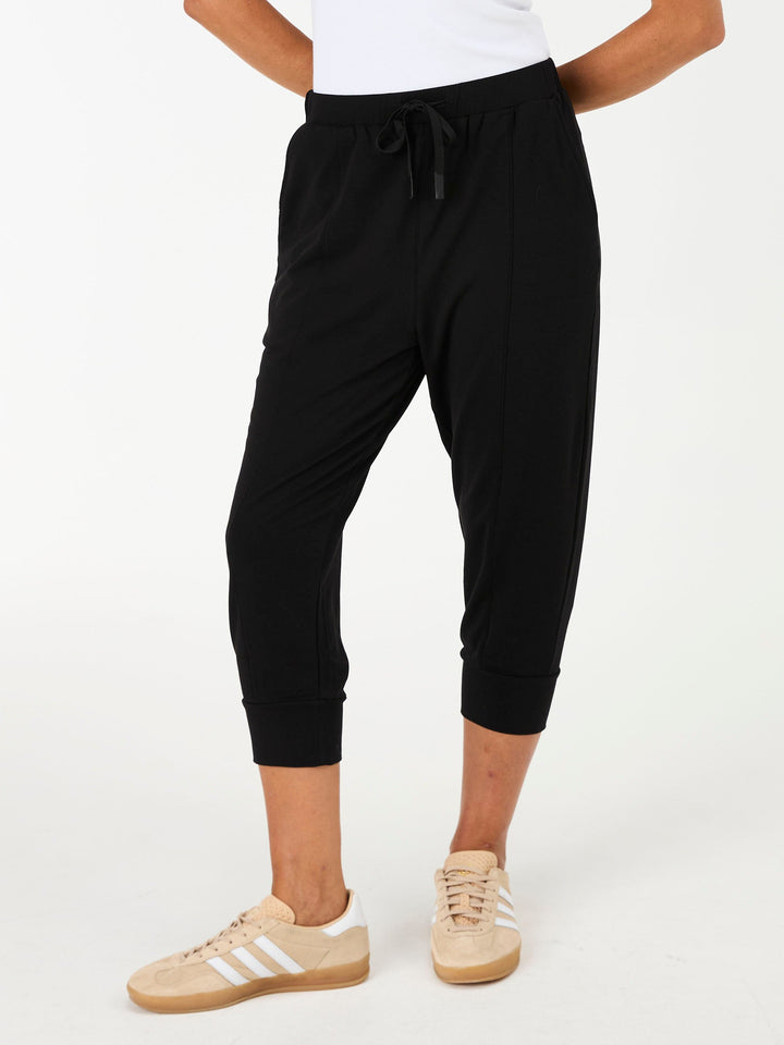 Breeze French Terry Cropped Jogger - Black