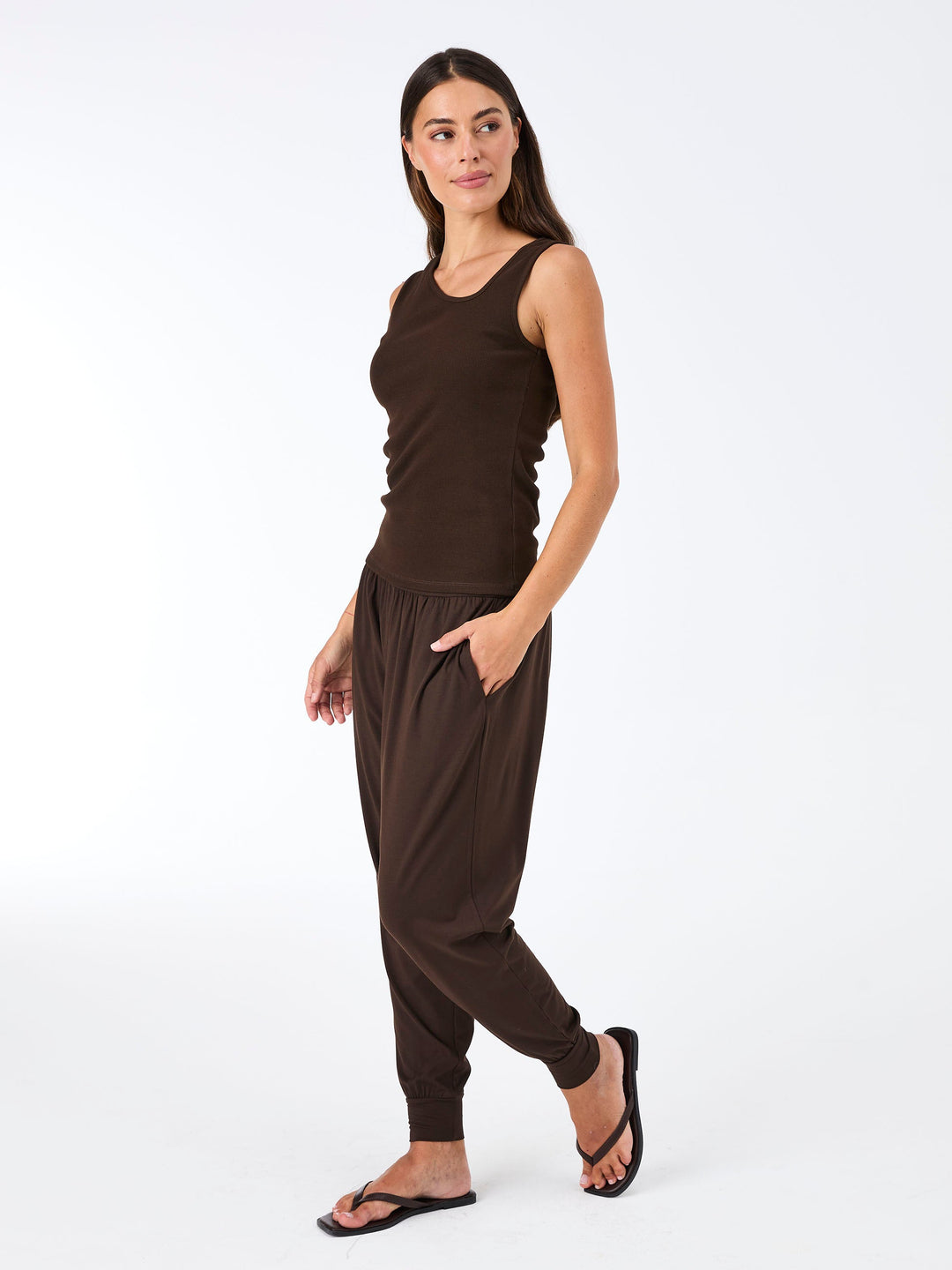 Nomad Relax Pant - Coffee Bean